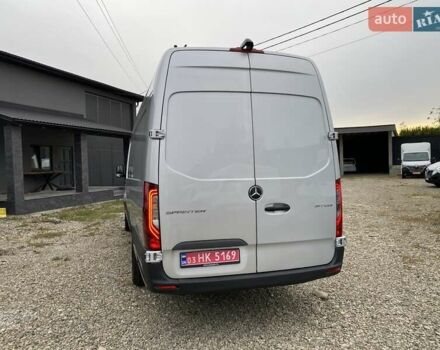 Серый Мерседес Sprinter, объемом двигателя 2.08 л и пробегом 95 тыс. км за 33250 $, фото 4 на Automoto.ua