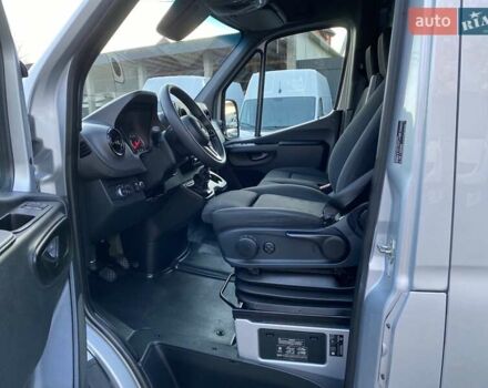 Серый Мерседес Sprinter, объемом двигателя 2.08 л и пробегом 98 тыс. км за 32999 $, фото 45 на Automoto.ua