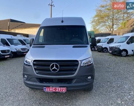 Серый Мерседес Sprinter, объемом двигателя 2.08 л и пробегом 98 тыс. км за 32999 $, фото 4 на Automoto.ua