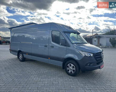 Серый Мерседес Sprinter, объемом двигателя 0 л и пробегом 3 тыс. км за 57555 $, фото 6 на Automoto.ua