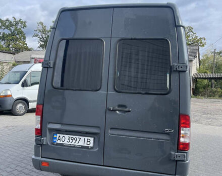 Сірий Мерседес Sprinter, об'ємом двигуна 2.2 л та пробігом 300 тис. км за 7700 $, фото 2 на Automoto.ua