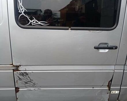 Серый Мерседес Sprinter, объемом двигателя 2.15 л и пробегом 362 тыс. км за 4400 $, фото 11 на Automoto.ua