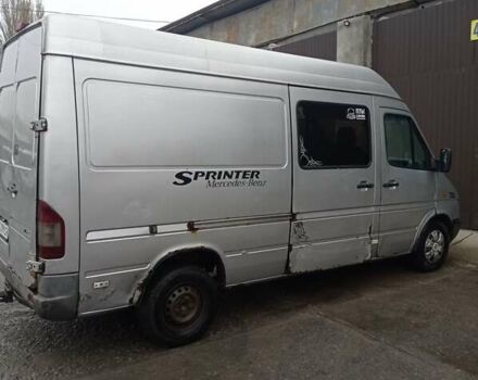 Серый Мерседес Sprinter, объемом двигателя 2.15 л и пробегом 362 тыс. км за 4400 $, фото 4 на Automoto.ua