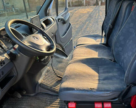 Сірий Мерседес Sprinter, об'ємом двигуна 2.15 л та пробігом 350 тис. км за 10000 $, фото 26 на Automoto.ua