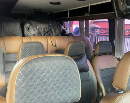 Серый Мерседес Sprinter, объемом двигателя 2.69 л и пробегом 524 тыс. км за 10500 $, фото 7 на Automoto.ua