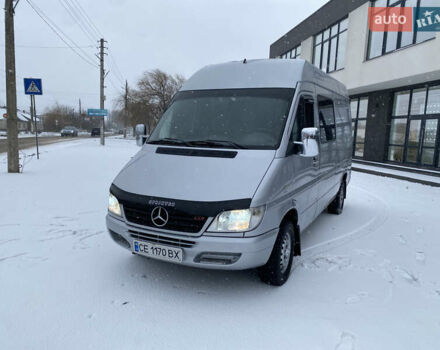 Серый Мерседес Sprinter, объемом двигателя 2.69 л и пробегом 500 тыс. км за 8700 $, фото 4 на Automoto.ua