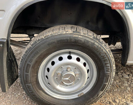 Серый Мерседес Sprinter, объемом двигателя 2.7 л и пробегом 350 тыс. км за 9200 $, фото 16 на Automoto.ua