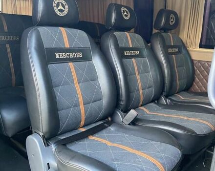 Серый Мерседес Sprinter, объемом двигателя 2.69 л и пробегом 480 тыс. км за 10500 $, фото 1 на Automoto.ua
