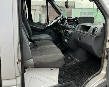 Серый Мерседес Sprinter, объемом двигателя 2.7 л и пробегом 682 тыс. км за 8000 $, фото 20 на Automoto.ua