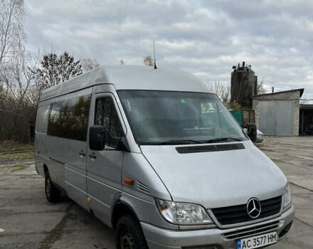 Серый Мерседес Sprinter, объемом двигателя 2.7 л и пробегом 682 тыс. км за 8000 $, фото 2 на Automoto.ua