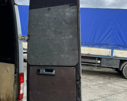 Серый Мерседес Sprinter, объемом двигателя 2.7 л и пробегом 682 тыс. км за 8000 $, фото 33 на Automoto.ua