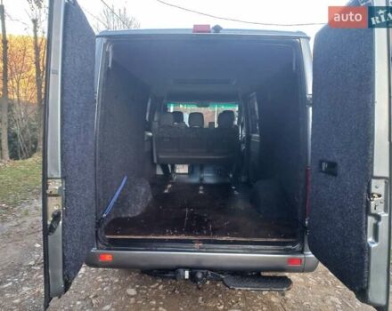 Серый Мерседес Sprinter, объемом двигателя 2.7 л и пробегом 368 тыс. км за 10000 $, фото 12 на Automoto.ua