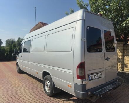 Серый Мерседес Sprinter, объемом двигателя 2.7 л и пробегом 499 тыс. км за 12999 $, фото 3 на Automoto.ua