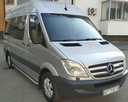 Серый Мерседес Sprinter, объемом двигателя 2.15 л и пробегом 312 тыс. км за 15800 $, фото 1 на Automoto.ua