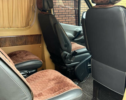 Сірий Мерседес Sprinter, об'ємом двигуна 2.2 л та пробігом 300 тис. км за 15999 $, фото 4 на Automoto.ua