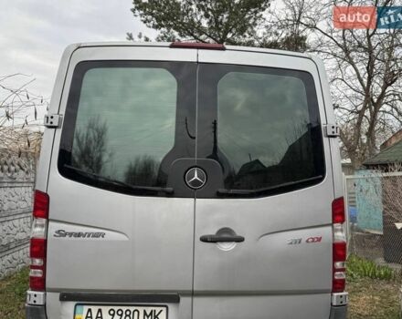 Серый Мерседес Sprinter, объемом двигателя 2.15 л и пробегом 311 тыс. км за 12000 $, фото 3 на Automoto.ua