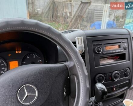 Серый Мерседес Sprinter, объемом двигателя 2.15 л и пробегом 311 тыс. км за 12000 $, фото 10 на Automoto.ua