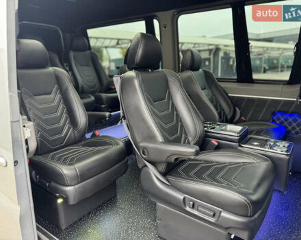 Серый Мерседес Sprinter, объемом двигателя 2.15 л и пробегом 672 тыс. км за 19000 $, фото 11 на Automoto.ua