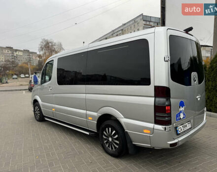 Серый Мерседес Sprinter, объемом двигателя 2.15 л и пробегом 672 тыс. км за 19000 $, фото 5 на Automoto.ua