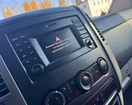 Серый Мерседес Sprinter, объемом двигателя 2.99 л и пробегом 299 тыс. км за 29500 $, фото 10 на Automoto.ua