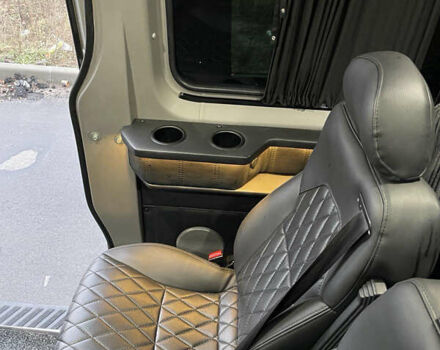 Серый Мерседес Sprinter, объемом двигателя 2.14 л и пробегом 410 тыс. км за 22379 $, фото 12 на Automoto.ua