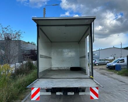 Серый Мерседес Sprinter, объемом двигателя 2.2 л и пробегом 243 тыс. км за 9600 $, фото 2 на Automoto.ua