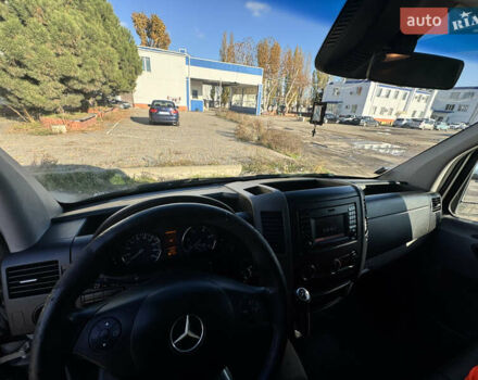 Серый Мерседес Sprinter, объемом двигателя 2.99 л и пробегом 299 тыс. км за 29500 $, фото 6 на Automoto.ua
