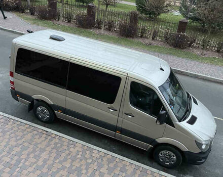 Серый Мерседес Sprinter, объемом двигателя 2.14 л и пробегом 410 тыс. км за 22379 $, фото 4 на Automoto.ua