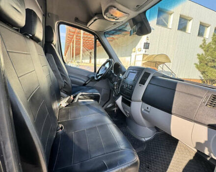 Серый Мерседес Sprinter, объемом двигателя 2.99 л и пробегом 299 тыс. км за 29500 $, фото 2 на Automoto.ua