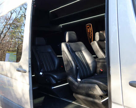Серый Мерседес Sprinter, объемом двигателя 2.2 л и пробегом 317 тыс. км за 37000 $, фото 6 на Automoto.ua