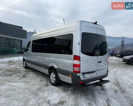 Серый Мерседес Sprinter, объемом двигателя 2.99 л и пробегом 399 тыс. км за 34500 $, фото 3 на Automoto.ua