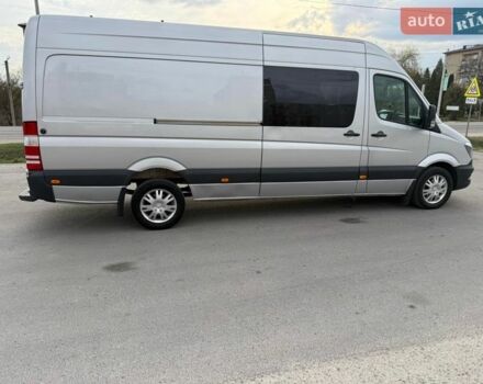 Серый Мерседес Sprinter, объемом двигателя 2.99 л и пробегом 430 тыс. км за 26400 $, фото 8 на Automoto.ua