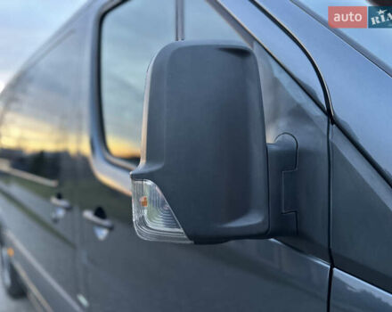 Серый Мерседес Sprinter, объемом двигателя 2.2 л и пробегом 192 тыс. км за 26850 $, фото 12 на Automoto.ua