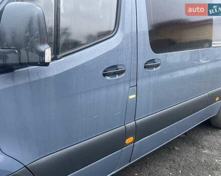 Серый Мерседес Sprinter, объемом двигателя 2.2 л и пробегом 455 тыс. км за 19900 $, фото 7 на Automoto.ua