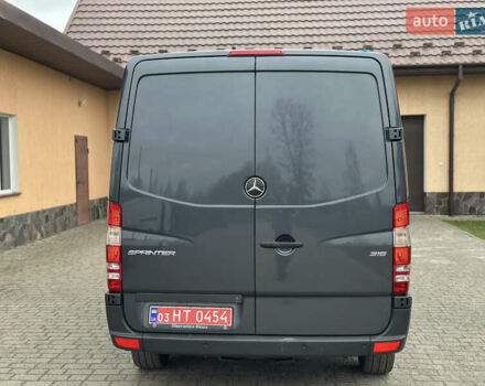 Серый Мерседес Sprinter, объемом двигателя 2.2 л и пробегом 192 тыс. км за 26850 $, фото 4 на Automoto.ua