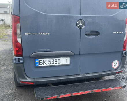 Серый Мерседес Sprinter, объемом двигателя 2.2 л и пробегом 455 тыс. км за 19900 $, фото 3 на Automoto.ua