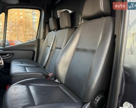 Серый Мерседес Sprinter, объемом двигателя 0 л и пробегом 240 тыс. км за 28700 $, фото 46 на Automoto.ua