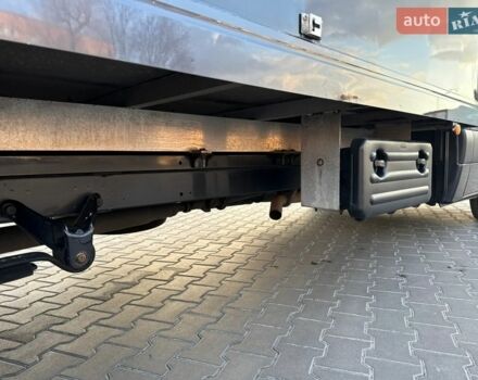 Серый Мерседес Sprinter, объемом двигателя 0 л и пробегом 240 тыс. км за 28700 $, фото 24 на Automoto.ua