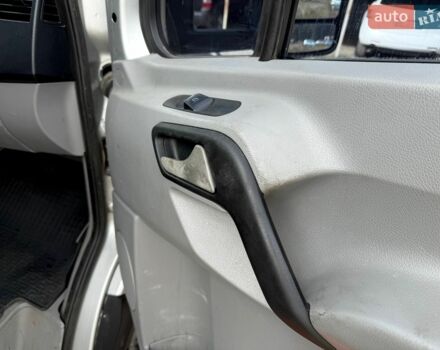 Серый Мерседес Sprinter, объемом двигателя 2.15 л и пробегом 315 тыс. км за 15600 $, фото 17 на Automoto.ua