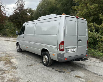 Серый Мерседес Sprinter, объемом двигателя 2.69 л и пробегом 744 тыс. км за 9900 $, фото 3 на Automoto.ua