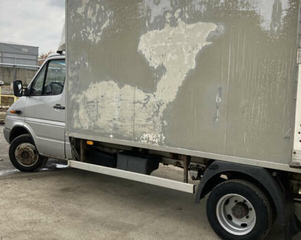 Серый Мерседес Sprinter, объемом двигателя 2.69 л и пробегом 820 тыс. км за 12000 $, фото 3 на Automoto.ua