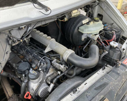 Серый Мерседес Sprinter, объемом двигателя 2.69 л и пробегом 820 тыс. км за 12000 $, фото 6 на Automoto.ua