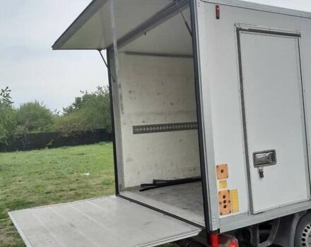 Серый Мерседес Sprinter, объемом двигателя 2.99 л и пробегом 366 тыс. км за 20900 $, фото 2 на Automoto.ua