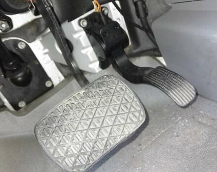 Серый Мерседес Sprinter, объемом двигателя 2.99 л и пробегом 366 тыс. км за 20900 $, фото 8 на Automoto.ua