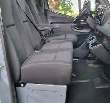 Серый Мерседес Sprinter, объемом двигателя 2.2 л и пробегом 180 тыс. км за 28700 $, фото 26 на Automoto.ua