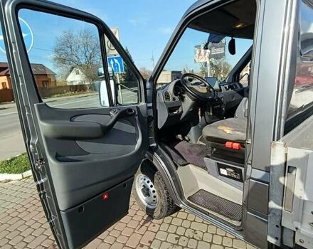 Серый Мерседес Sprinter, объемом двигателя 2.2 л и пробегом 519 тыс. км за 13300 $, фото 14 на Automoto.ua
