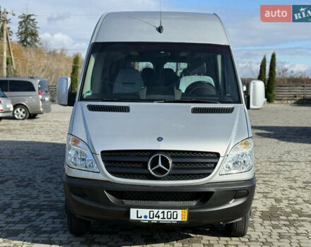 Мерседес Sprinter 2009 в Староконстантинов на Automoto.ua Серый Мерседес Sprinter, объемом двигателя 2.99 л и пробегом 359 тыс. км за 37500 $, фото 4 на Automoto.ua