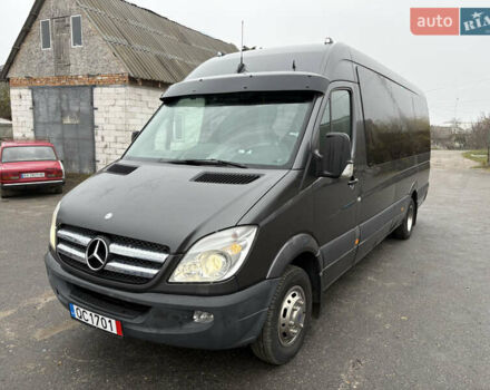 Серый Мерседес Sprinter, объемом двигателя 3 л и пробегом 388 тыс. км за 29900 $, фото 1 на Automoto.ua