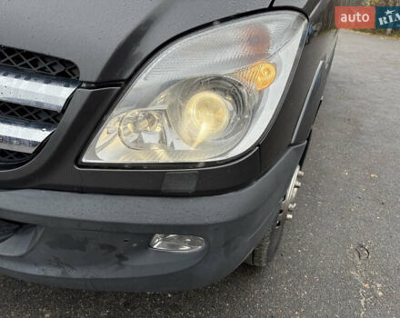 Серый Мерседес Sprinter, объемом двигателя 3 л и пробегом 388 тыс. км за 29900 $, фото 3 на Automoto.ua