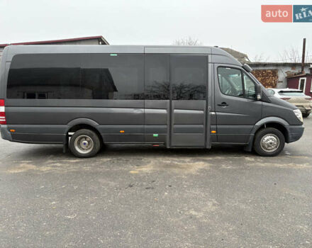 Серый Мерседес Sprinter, объемом двигателя 3 л и пробегом 388 тыс. км за 29900 $, фото 12 на Automoto.ua